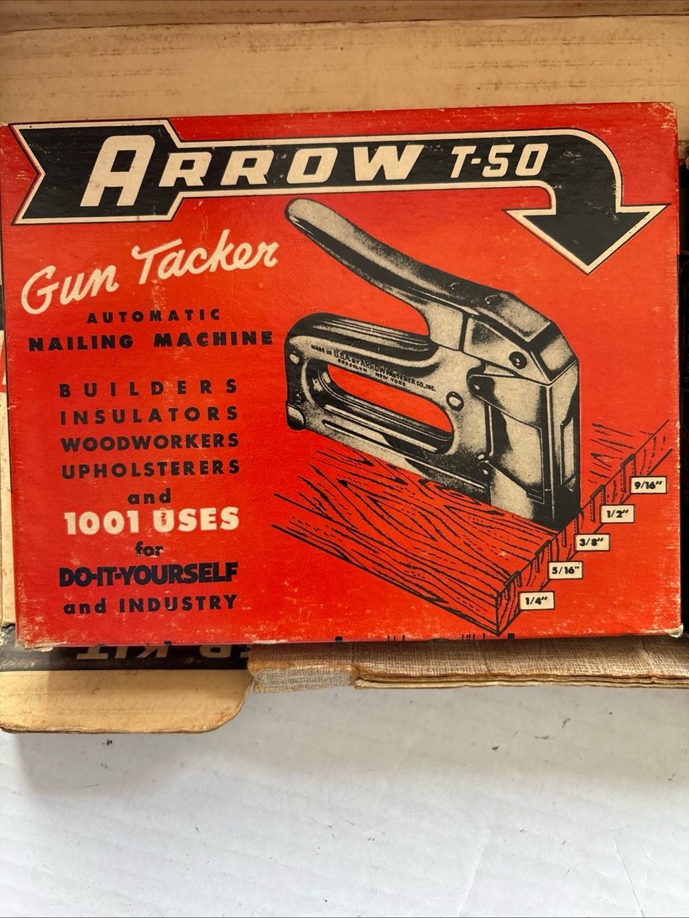 Vintage-1960- Arrow - T50 Gun Tacker -Staples Included